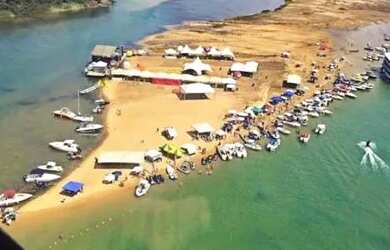 Imagem 10: Casa pra locação. 550m² de Área, 3 Vagas na garageme2 Dormitórios