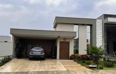 Imagem: A casa em condomínio possui 3 Dormitórios, 4 Banheiros, 4