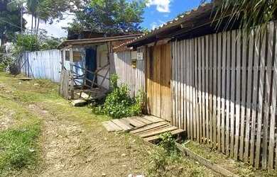 Imagem: A casa possui 2 Dormitórios, 1 Banheiro, 23m² de Área e