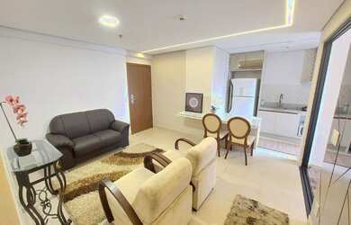 Imagem: O apartamento possui 1 Dormitório, 1 Banheiro, 1 Vaga na garagem