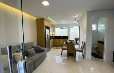 Imagem: A casa em condomínio possui 2 Dormitórios, 3 Banheiros, 1