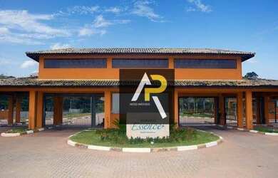 Imagem: A casa em condomínio possui 3 Dormitórios, 3 Banheiros, 5