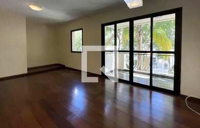 Imagem: O apartamento possui 4 Dormitórios, 4 Banheiros, 2 Vagas na