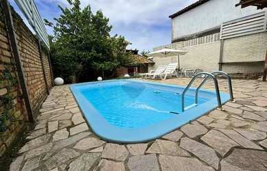 Imagem 4: Casa - Garça Torta. Piscina, Churrasqueira, Varandae190m² de Área