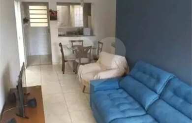 Imagem: A casa possui 2 Dormitórios, 2 Banheiros, 2 Vagas na garagem