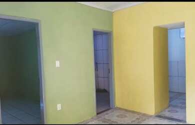 Imagem 6: Prédio com três casas e um ponto comercial