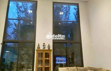 Imagem 2: Casa no condomínio Bosque Karaiba disponível para locação e venda...