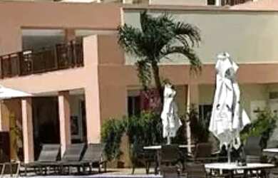 Imagem: O apartamento possui 2 Dormitórios, 2 Banheiros, 2 Vagas na