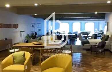 Imagem: O depósito possui 3 Vagas na garagem, 1990m² de Área e está