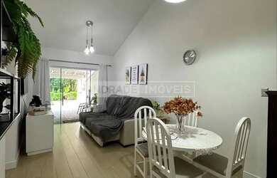 Imagem: A casa possui 3 Dormitórios, 2 Banheiros, 115m² de Área e