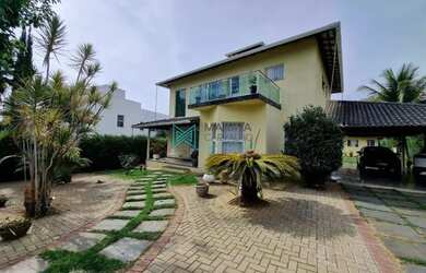 Imagem: A casa em condomínio possui 4 Dormitórios, 2 Banheiros, 4