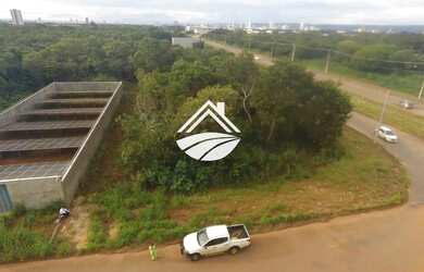 Imagem: O terreno possui 660m² de Área e está localizado em Plano