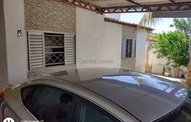 Imagem: A casa possui 2 Dormitórios, 2 Banheiros, 2 Vagas na garagem