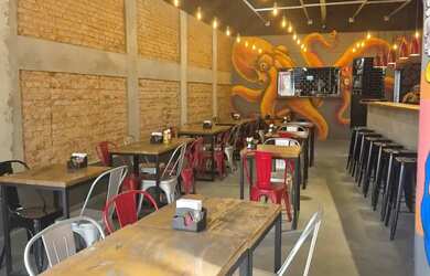 Imagem: O depósito possui 100m² de Área, Imóvel novo e está localizado