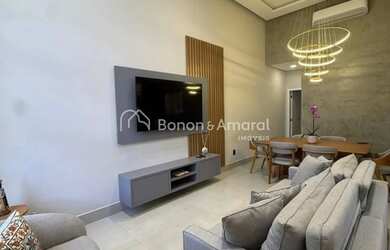 Imagem: A casa em condomínio possui 3 Dormitórios, 3 Banheiros, 2