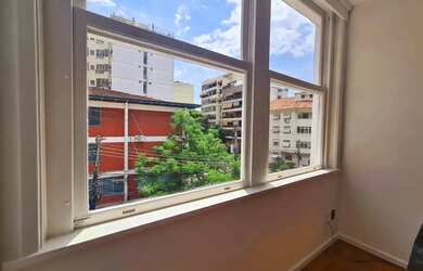 Imagem: O apartamento possui 3 Dormitórios, 3 Banheiros, 108m² de