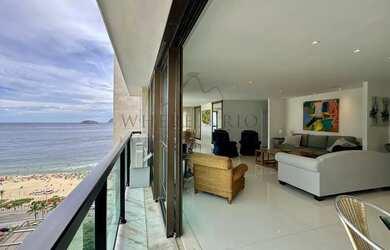 Imagem: O apartamento possui 4 Dormitórios, 5 Banheiros, 2 Vagas na