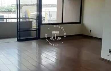 Imagem: O apartamento possui 4 Dormitórios, 4 Banheiros, 2 Vagas na