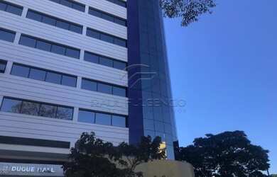 Imagem: O depósito possui 1 Vaga na garagem, 46m² de Área e está