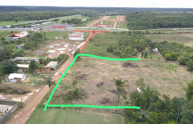 Imagem: O terreno possui 10.000m² de Área e está localizado em Centro