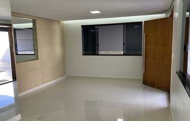 Imagem: A casa em condomínio possui 3 Dormitórios, 2 Banheiros, 400m²