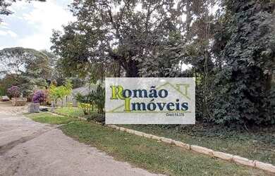 Imagem: O terreno possui 700m² de Área e está localizado em Roseira