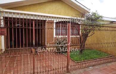 Imagem: O depósito possui 2 Vagas na garagem e 137m² de Área e está