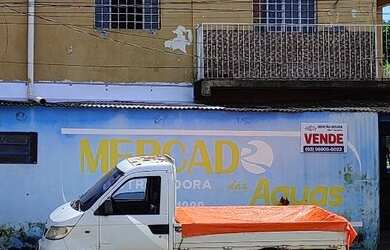 Imagem: O depósito possui 1 Vaga na garagem, 200m² de Área e está