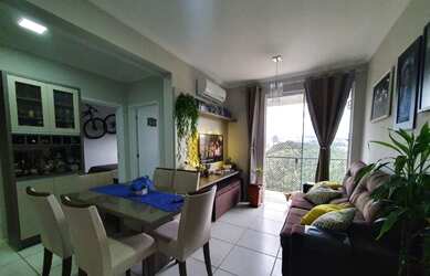 Imagem: O apartamento possui 1 Dormitório, 1 Banheiro, 1 Vaga na garagem