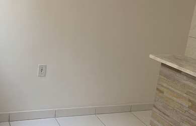 Imagem 3: Casa térrea, 1/4, cozinha americana e banheiro