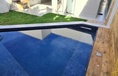 Imagem: A casa em condomínio à venda possui 3 Dormitórios, 5 Banheiros