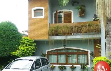 Imagem: A casa em condomínio possui 3 Dormitórios, 2 Banheiros, 3