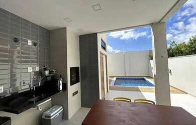 Imagem: A casa em condomínio possui 3 Dormitórios, 4 Banheiros, 4