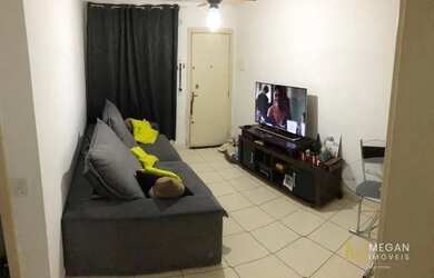 Imagem: O apartamento possui 2 Dormitórios, 1 Banheiro, 2 Vagas na