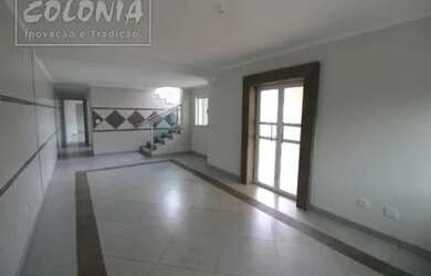 Imagem: A casa possui 1 Dormitório, 5 Banheiros, 5 Vagas na garagem