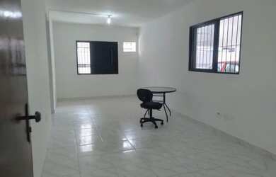 Imagem 5: Kitão possui 48 metros quadrados com 1 quarto na Tupi - Praia Grande - SP