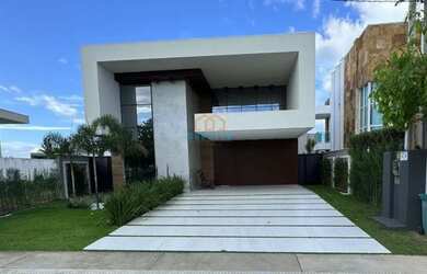 Imagem: A casa em condomínio possui 3 Dormitórios, 4 Banheiros, 2