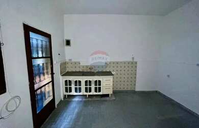 Imagem: A casa possui 1 Dormitório, 1 Banheiro e 40m² de Área e está