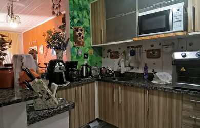 Imagem 10: Belissima casa terrea de esquina, 3 dormitorios, semi mobiliada e com piscina, no Loteamen