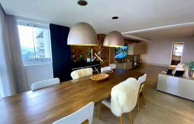 Imagem 11: Imóvel para venda tem 220 metros quadrados com 4 quartos em Vila da Serra...