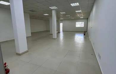 Imagem: O depósito possui 600m² de Área e está localizado em Eldorado