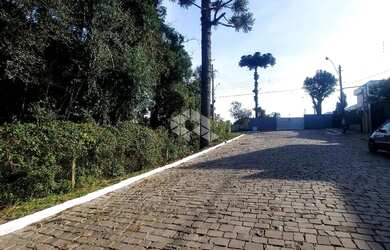 Imagem 5: Amplo terreno de esquina. 1.050m² de Área