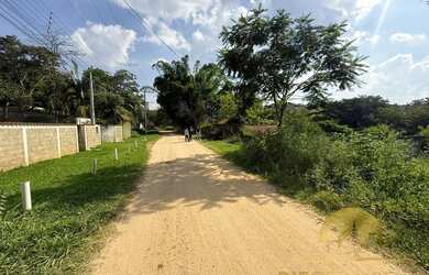 Imagem 2: Terreno à Venda 1.850 m² Ideal para Chácara de Veraneio e Investimento