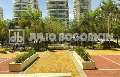 Imagem: O depósito possui 3 Vagas na garagem, 59m² de Área e está