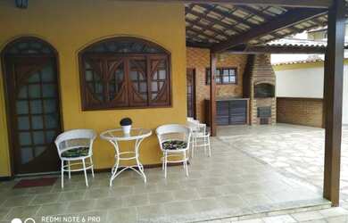 Imagem: A casa em condomínio possui 3 Dormitórios, 3 Banheiros, 3