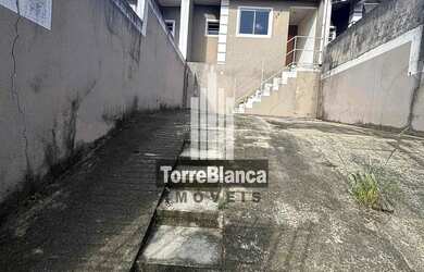 Imagem: A casa possui 2 Dormitórios, 1 Banheiro, 1 Vaga na garagem