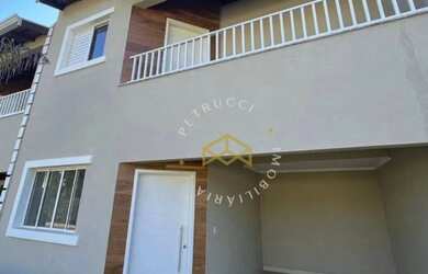 Imagem: A casa em condomínio possui 3 Dormitórios, 2 Banheiros, 2