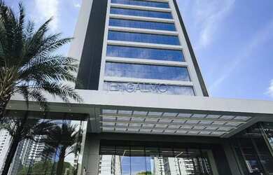 Imagem: O depósito possui 1 Vaga na garagem e 51m² de Área e está