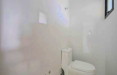 Imagem 7: Sobrado à venda com 3 quartos em Santa Felicidade em Curitiba