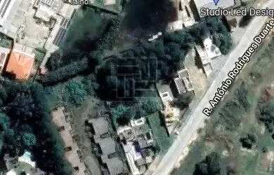 Imagem: O terreno possui 307m² de Área e está localizado em Laranjal